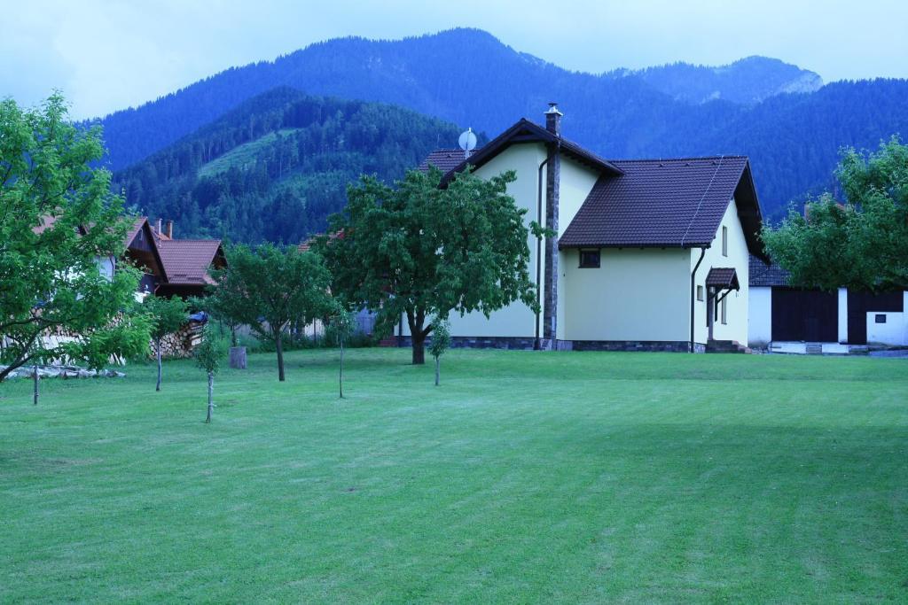 亚斯纳滑雪公寓式酒店 Pavčina Lehota 外观 照片